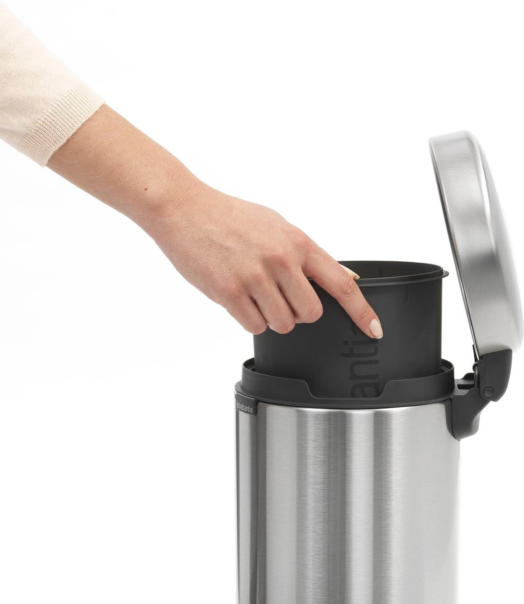 Brabantia NewIcon Prullenbak - 3 L - Matt Steel 11 Brabantia NewIcon Prullenbak - 3 L - Matt Steel - Afbeelding 9