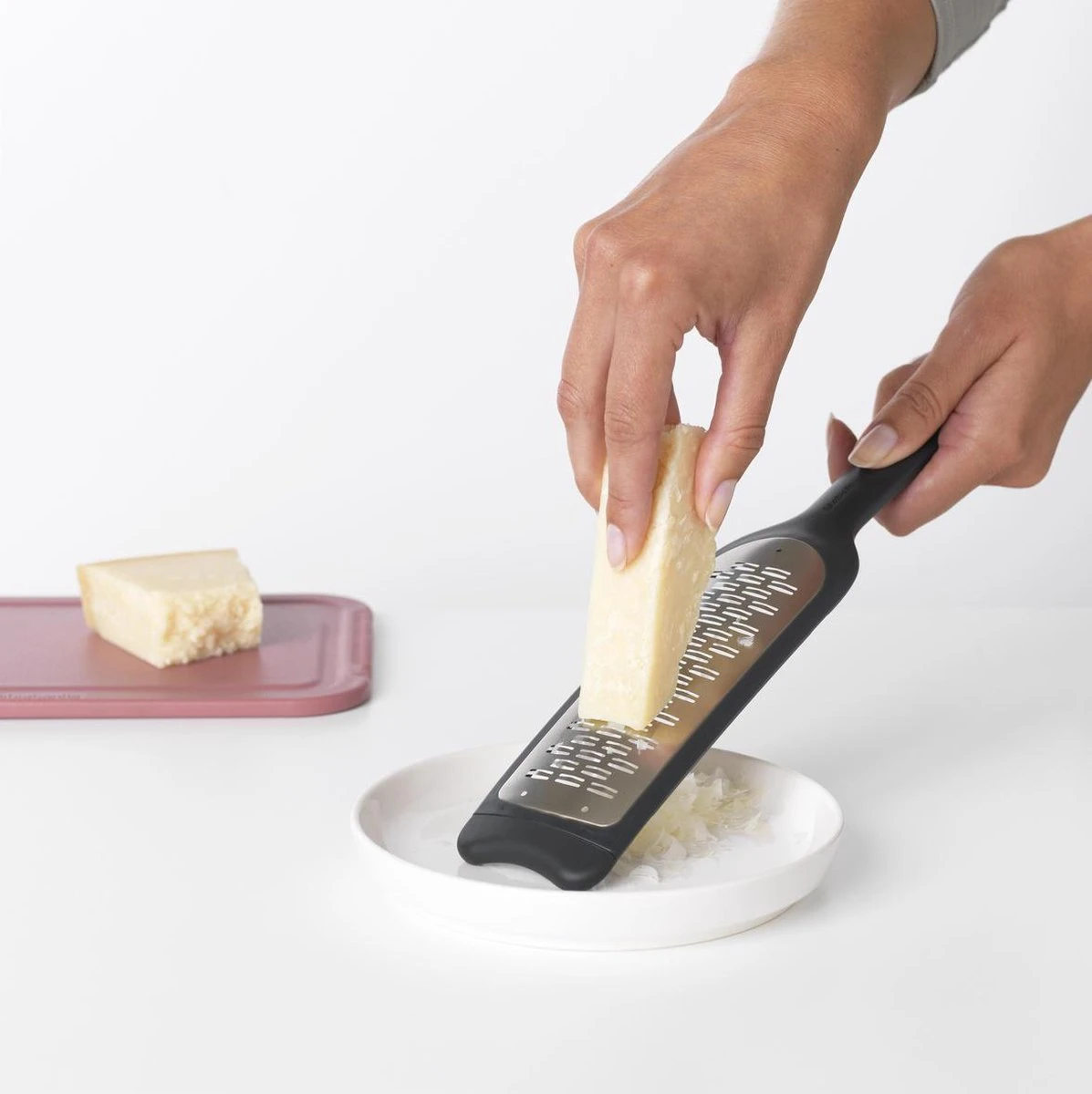 Brabantia Tasty+ Rasp - Met Beschermhoes - Dark Grey 6 Brabantia Tasty+ Rasp - Met Beschermhoes - Dark Grey - Afbeelding 5