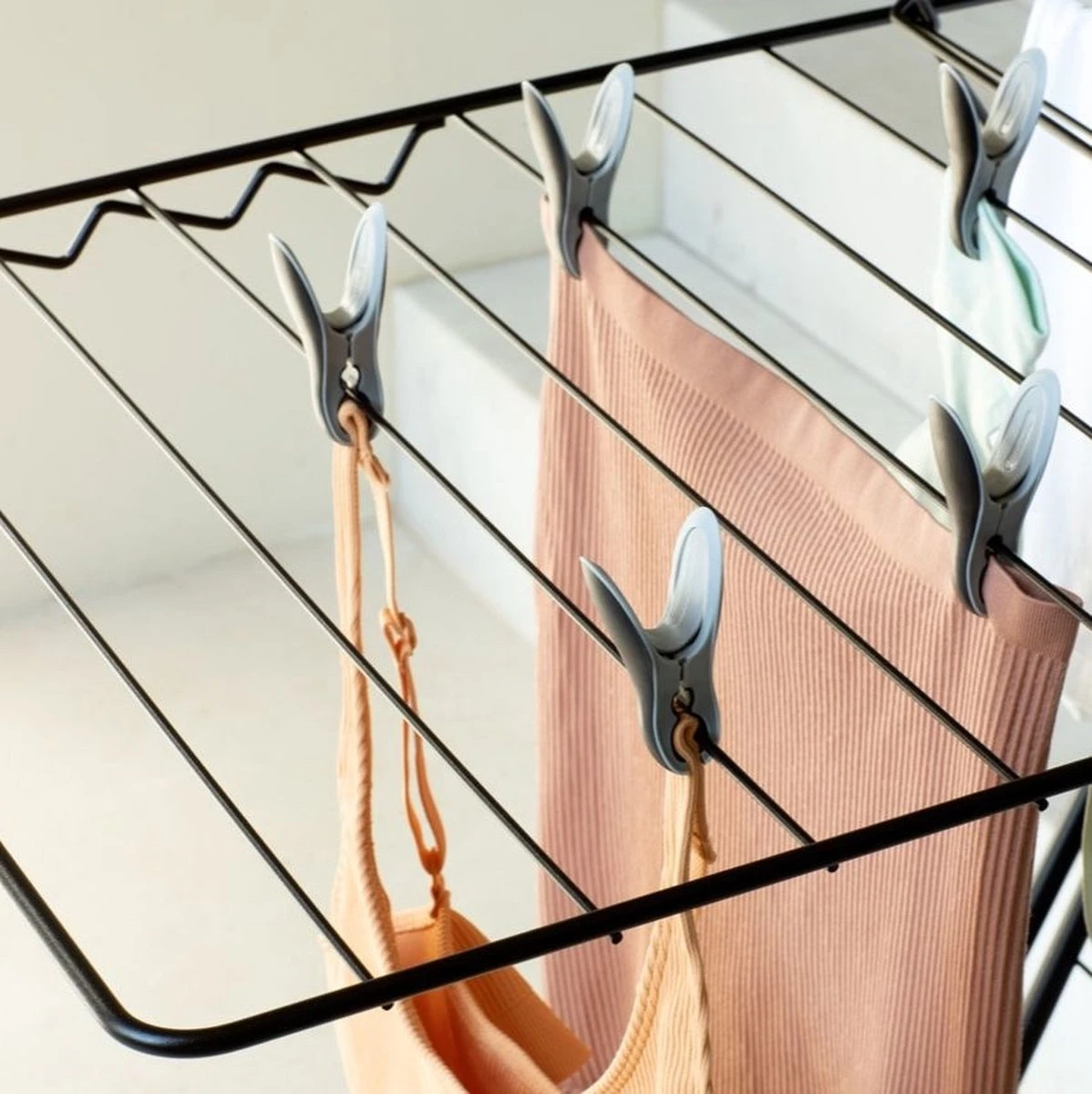 Brabantia Wasknijpers - 8 Stuks - Black/Grey 4 Brabantia Wasknijpers - 8 Stuks - Black/Grey - Afbeelding 2