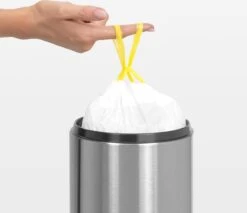 Brabantia Touch Bin Prullenbak - 3 L - Matt Steel -Brabantia 1200x1036 3