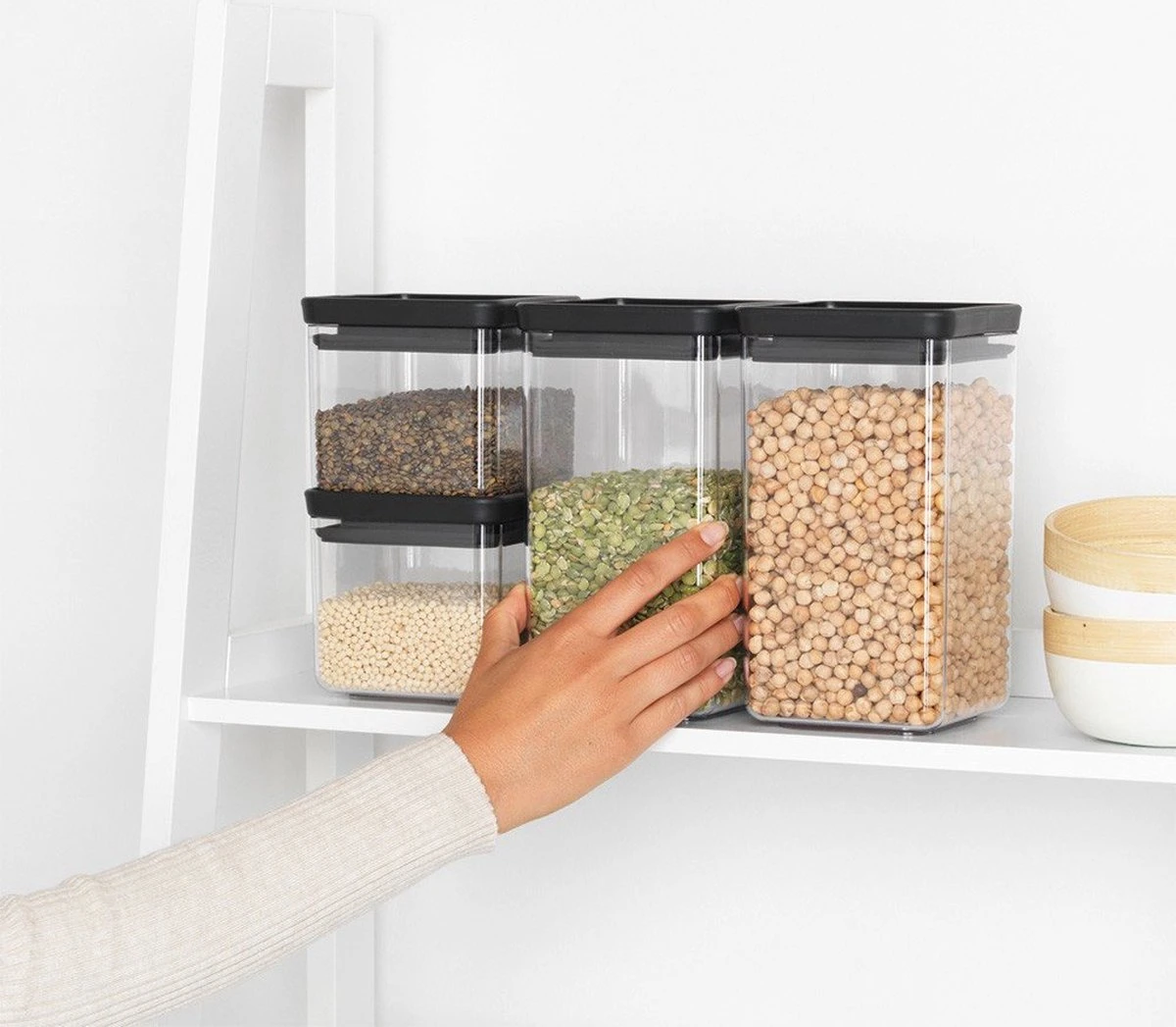 Brabantia Tasty+ Voorraadpotten - Stapelbaar - 2x 0,7 L - 2x 1,6 L - Dark Grey 7 Brabantia Tasty+ Voorraadpotten - Stapelbaar - 2x 0,7 L - 2x 1,6 L - Dark Grey - Afbeelding 5