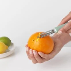 Brabantia Tasty+ Dunschiller Plus Zesteur - Jade Green -Brabantia 1200x1200 136