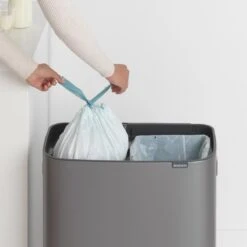 Brabantia Bo Touch Bin Prullenbak - 2 X 30 L - Platinum 37 Brabantia Bo Touch Bin Prullenbak - 2 X 30 L - Platinum -Brabantia 1200x1200 315