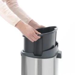 Brabantia Touch Bin Prullenbak - 40 L - Matt Steel Fingerprint Proof -Brabantia 1200x1200 349