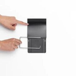 Brabantia ReNew WC Rolhouder - Met Klep - Matt Black -Brabantia 1200x1200 534