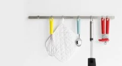 Brabantia Ophangrek Voor Keukenhulpen - 7 Haken - 60 Cm - Matt Steel -Brabantia 1200x657 1