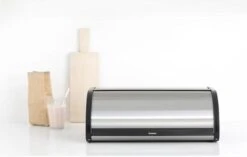 Brabantia Broodtrommel - Met Schuifdeksel - Matt Steel Fingerprint Proof -Brabantia 1200x761