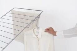 Brabantia HangOn Droogrek Inklapbaar - 25 Meter - Metallic Grey 32 Brabantia HangOn Droogrek Inklapbaar - 25 Meter - Metallic Grey -Brabantia 1200x790