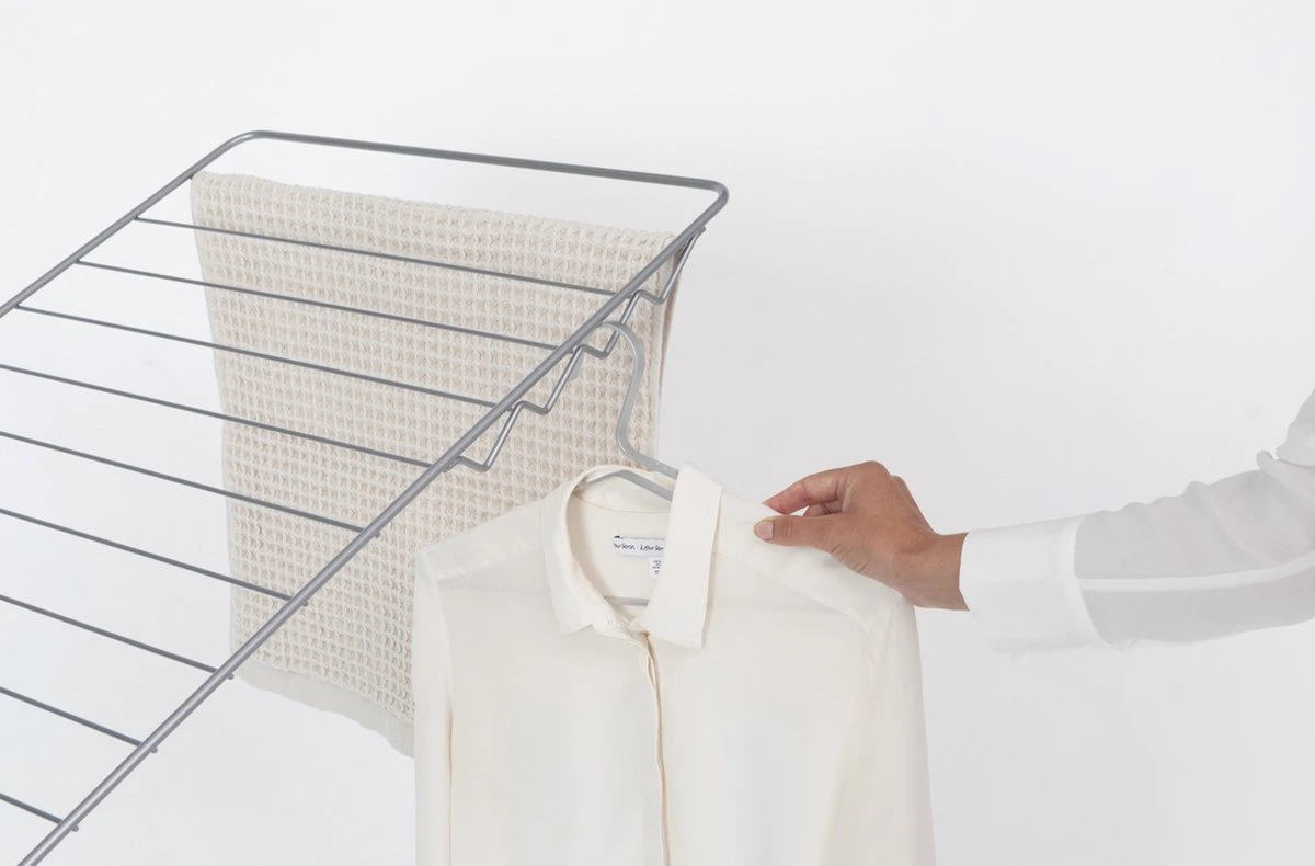 Brabantia HangOn Droogrek Inklapbaar - 25 Meter - Metallic Grey 15 Brabantia HangOn Droogrek Inklapbaar - 25 Meter - Metallic Grey - Afbeelding 13