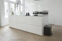 Brabantia Bo Prullenbak - 3 X 11 L - Matt Black -Brabantia 1200x799 15