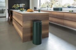 Brabantia Touch Bin Prullenbak - 30 L - Pine Green 17 Brabantia Touch Bin Prullenbak - 30 L - Pine Green -Brabantia 1200x799 33