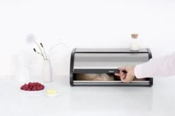 Brabantia Broodtrommel - Met Schuifdeksel - Matt Steel Fingerprint Proof -Brabantia 1200x799 42