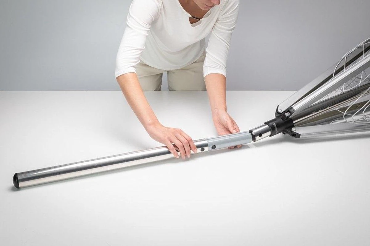 Brabantia Topspinner Droogmolen - 40 Meter - Met Metalen Grondanker 9 Brabantia Topspinner Droogmolen - 40 Meter - Met Metalen Grondanker - Afbeelding 7