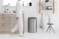 Brabantia Touch Bin Prullenbak - 40 L - Matt Steel Fingerprint Proof -Brabantia 1200x799 68