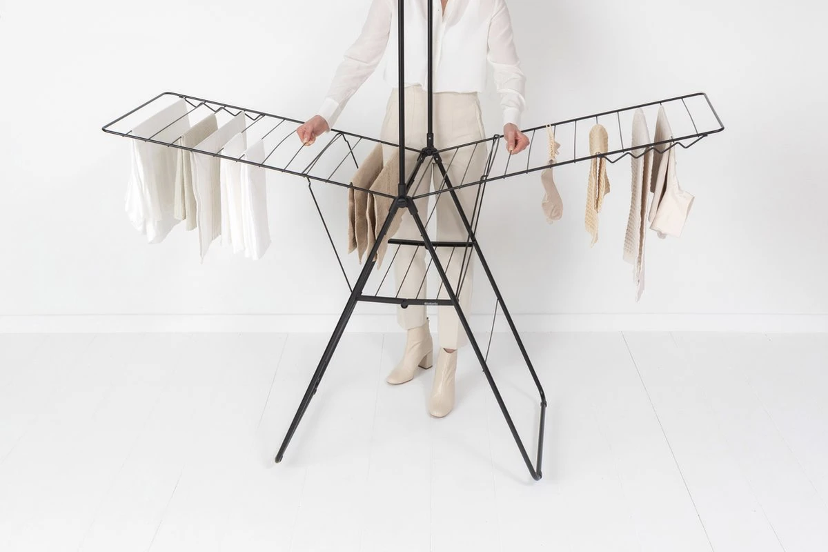 Brabantia HangOn Droogrek Inklapbaar - 25 Meter - Met Stang - Matt Black 12 Brabantia HangOn Droogrek Inklapbaar - 25 Meter - Met Stang - Matt Black - Afbeelding 10