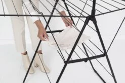 Brabantia HangOn Droogrek Inklapbaar - 25 Meter - Met Stang - Matt Black 32 Brabantia HangOn Droogrek Inklapbaar - 25 Meter - Met Stang - Matt Black -Brabantia 1200x800 54