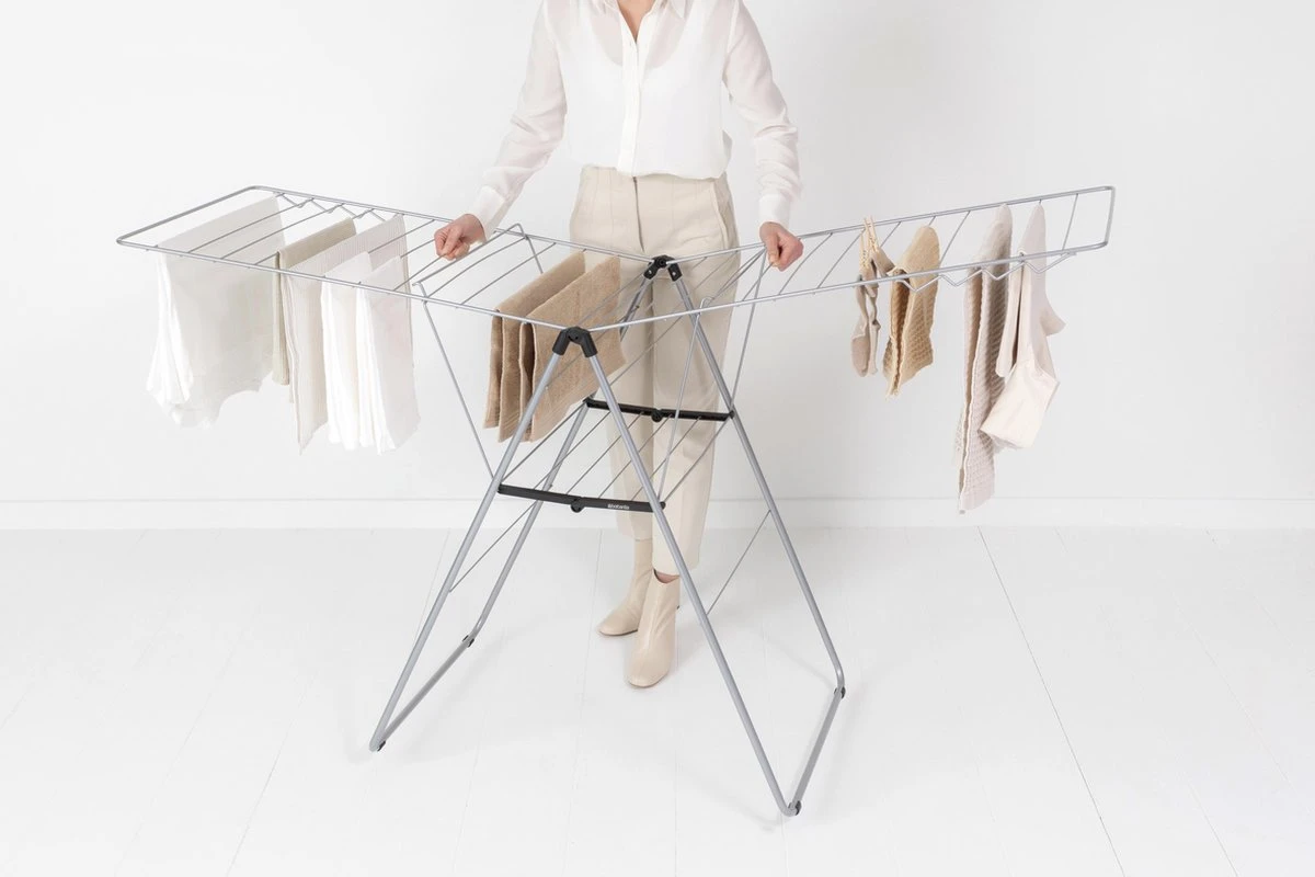 Brabantia HangOn Droogrek Inklapbaar - 25 Meter - Metallic Grey 11 Brabantia HangOn Droogrek Inklapbaar - 25 Meter - Metallic Grey - Afbeelding 9