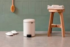 Brabantia NewIcon Prullenbak - 3 L - Soft Beige 13 Brabantia NewIcon Prullenbak - 3 L - Soft Beige -Brabantia 1200x800 76