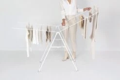 Brabantia HangOn Droogrek Inklapbaar - 25 Meter - White 28 Brabantia HangOn Droogrek Inklapbaar - 25 Meter - White -Brabantia 1200x800 90
