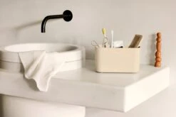 Brabantia ReNew Tandenborstelhouder - 11 X 19,6 X 9,9 Cm - Soft Beige -Brabantia 1200x802 1