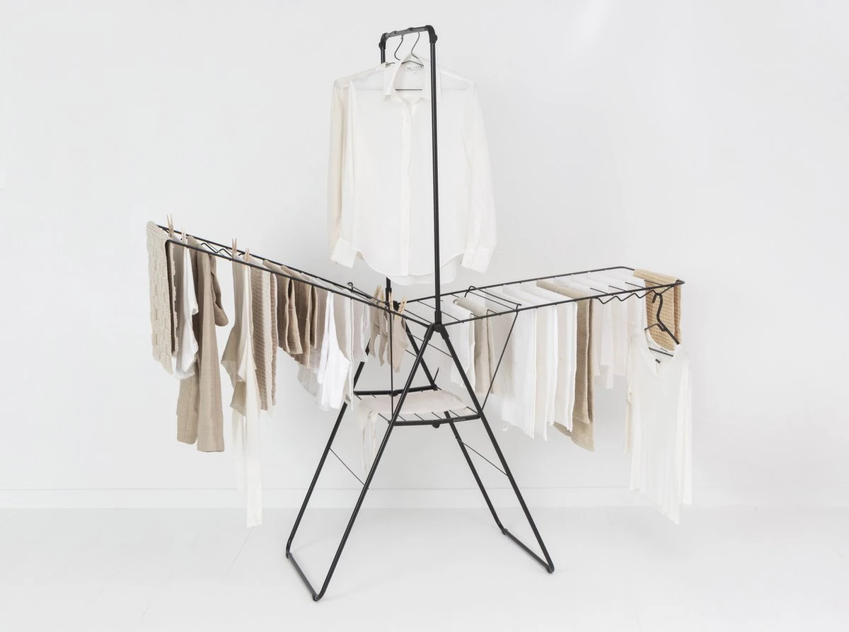 Brabantia HangOn Droogrek Inklapbaar - 25 Meter - Met Stang - Matt Black 8 Brabantia HangOn Droogrek Inklapbaar - 25 Meter - Met Stang - Matt Black - Afbeelding 6