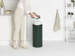 Brabantia Touch Bin Prullenbak - 30 L - Pine Green 21 Brabantia Touch Bin Prullenbak - 30 L - Pine Green -Brabantia 1200x899 4