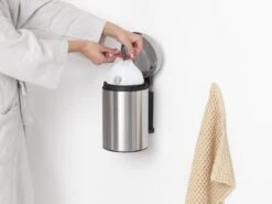 Brabantia NewIcon Wandprullenbak - 3 L - Matt Steel -Brabantia 1200x900 138