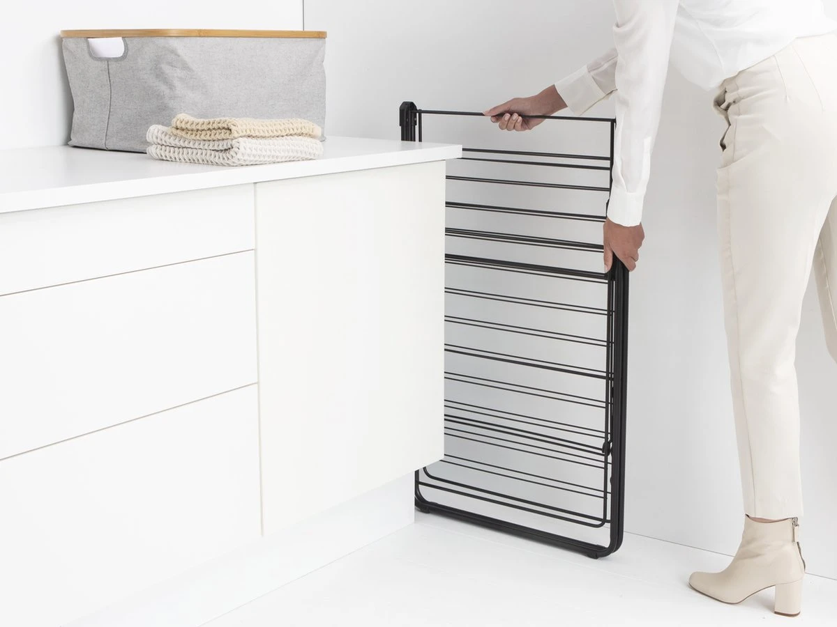 Brabantia HangOn Droogrek Inklapbaar - 25 Meter - Matt Black 6 Brabantia HangOn Droogrek Inklapbaar - 25 Meter - Matt Black - Afbeelding 4