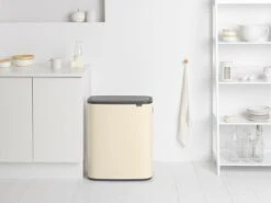 Brabantia Bo Touch Bin Prullenbak - 2 X 30 L - Soft Beige -Brabantia 1200x900 54