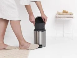 Brabantia NewIcon Prullenbak - 3 L - Matt Steel Fingerprint Proof -Brabantia 1200x900 67