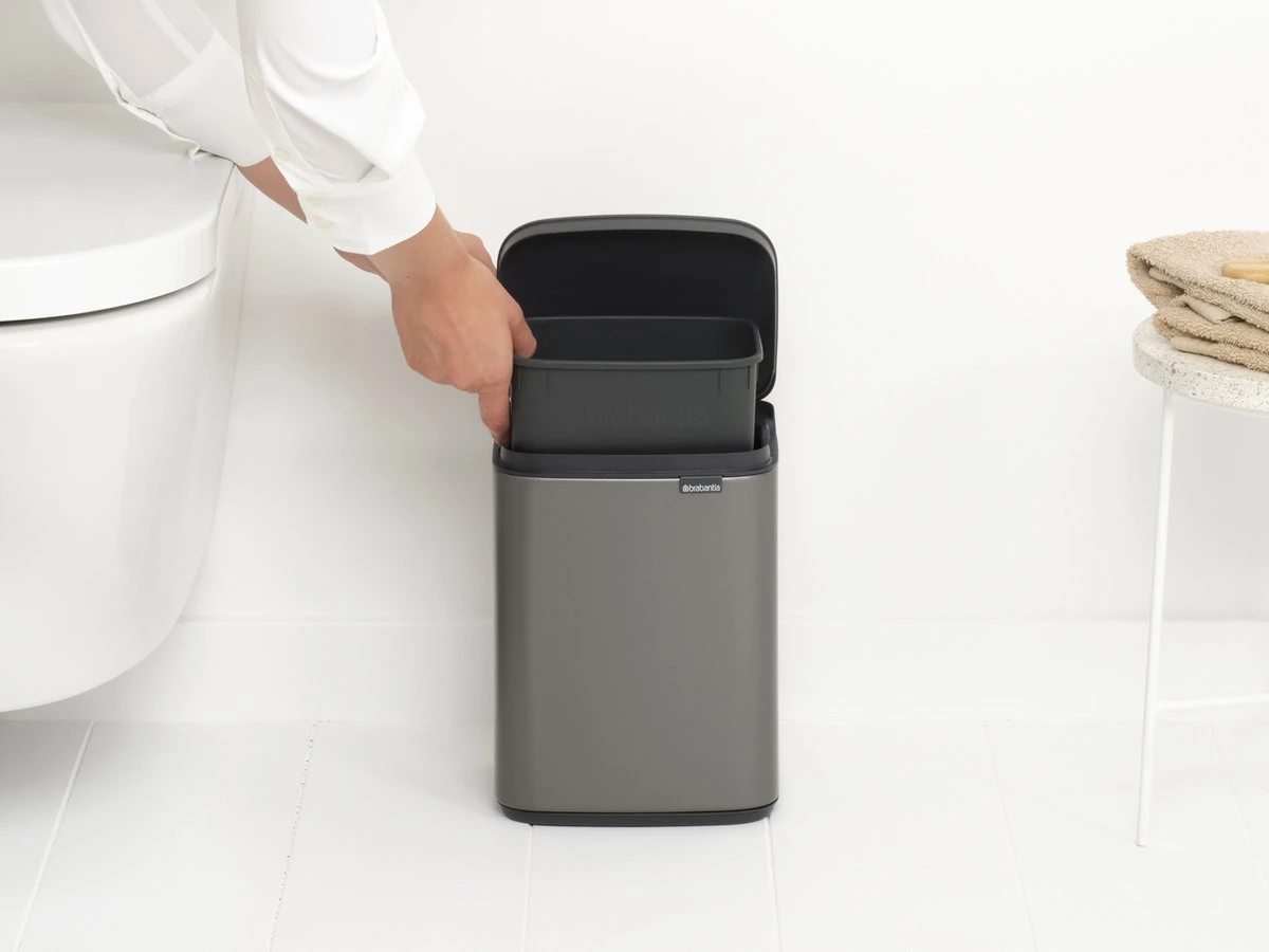Brabantia Bo Prullenbak - 4 L - Platinum 6 Brabantia Bo Prullenbak - 4 L - Platinum - Afbeelding 4
