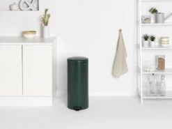 Brabantia NewIcon Prullenbak - 30 L - Pine Green 21 Brabantia NewIcon Prullenbak - 30 L - Pine Green -Brabantia 1200x901 6
