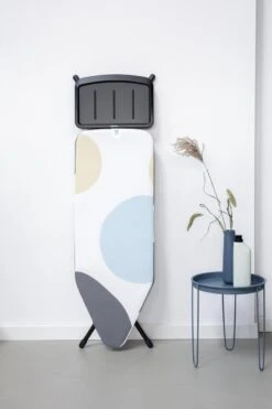 Brabantia Perfect Flow Strijkplank C - Met Stoomunithouder - 124 X 45 Cm - Spring Bubbles -Brabantia 799x1200 37