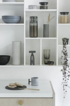 Brabantia Voorraadbussen Met Maatbeker Set Van 2 - 1,3 L - Dark Grey 14 Brabantia Voorraadbussen Met Maatbeker Set Van 2 - 1,3 L - Dark Grey -Brabantia 799x1200 47