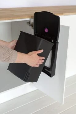 Brabantia Built-in-Bin Prullenbak - 10 L - Black -Brabantia 799x1200 59