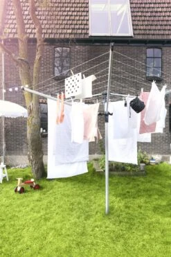 Brabantia Lift-o-Matic Advance Droogmolen Met Kunststof Betonanker, Beschermhoes En Wasknijpertasje - 50 M - Zilvergrijs -Brabantia 799x1200 74