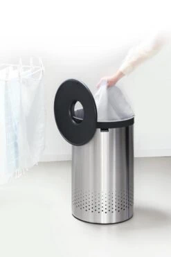 Brabantia Wasmand - 60 L - Matt Steel Met Kunststof Deksel -Brabantia 799x1200 85