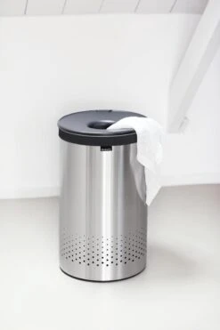 Brabantia Wasmand - 60 L - Matt Steel Met Kunststof Deksel -Brabantia 799x1200 86