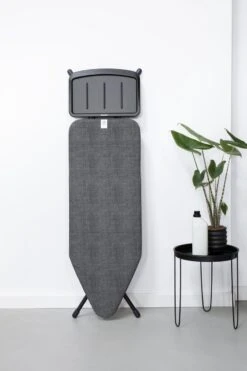 Brabantia Strijkplank C - Met Stoomunithouder - 124 X 45 Cm - Denim Black -Brabantia 799x1200 96