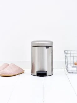 Brabantia NewIcon Prullenbak - 3 L - Matt Steel Fingerprint Proof -Brabantia 895x1200 1
